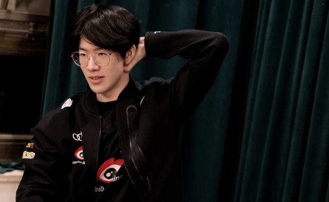 伯恩利显然 伯恩利显然