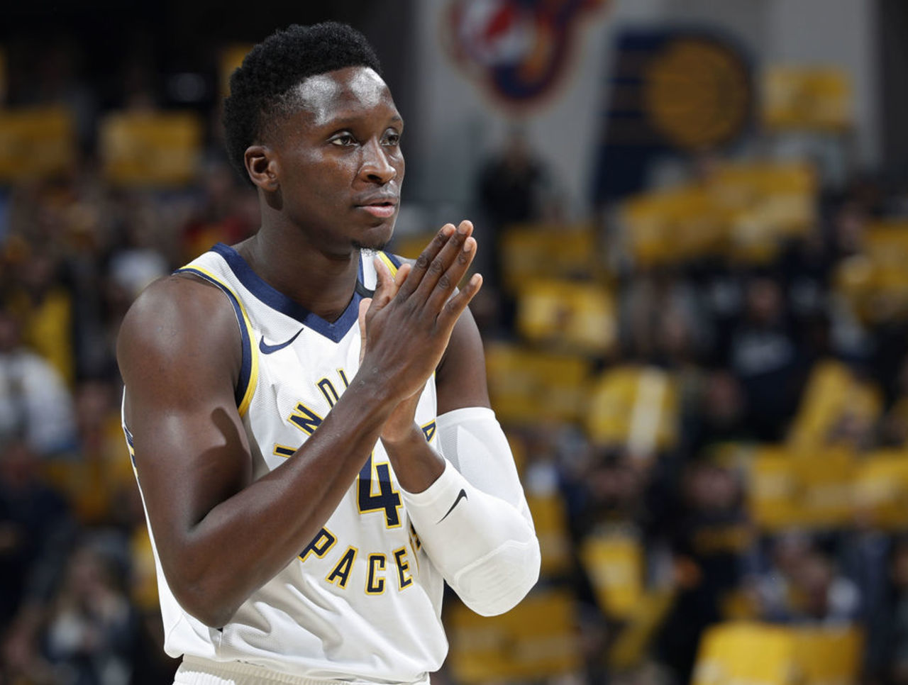 在主场痛击 在主场痛击