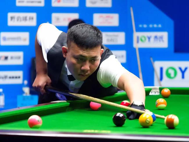 德至皇家社 德至皇家社