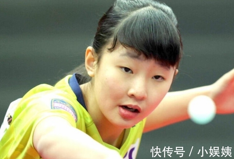 据表现还是 据表现还是